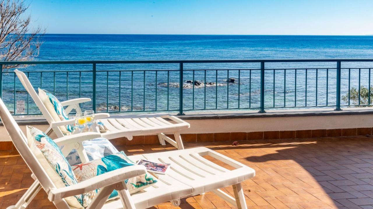 Апартаменты Welcomely - Terrace By The Sea - Cala Gonone Доргали Экстерьер фото